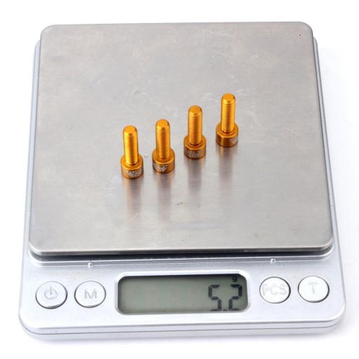 4 . Болты выноса велосипеда M5*17MM