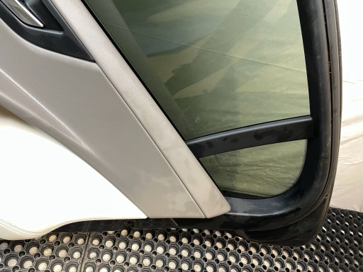 ПРАВАЯ ЗАДНЯЯ ДВЕРЬ JAGUAR XE X760 LKT ЦВЕТ CARPATHIAN GREY 2015-
