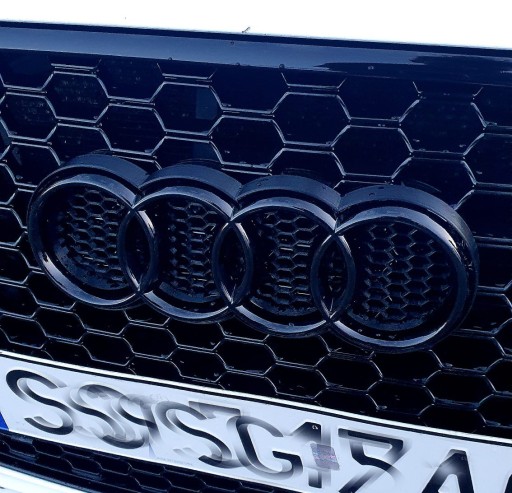 Накладка на эмблему AUDI Решетка для значка в виде сотовой эмблемы 274 мм