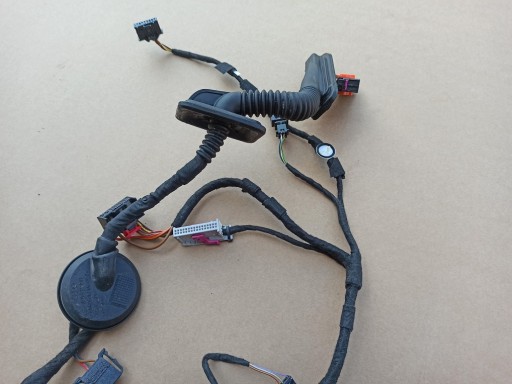 Ремень установки двери Vw jetta 5C 5CU971121DG