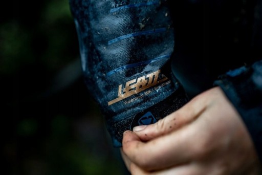 КУРТКА LEATT MTB ALLMTN 5.0 КУРТКА RUST XL