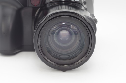 OLYMPUS IS-1000 – камера для любых погодных условий