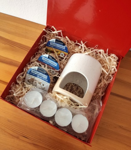 ПОДАРОЧНАЯ КОРЗИНА АРОМАТИЧЕСКИЕ КАМИННЫЕ ВОСКИ YANKEE CANDLE РОЖДЕСТВЕНСКИЕ АРОМАТЫ