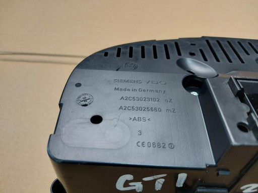 СЧЕТЧИК ЧАСОВ VW GOLF V 2.0 GTI 1K6920863 EU