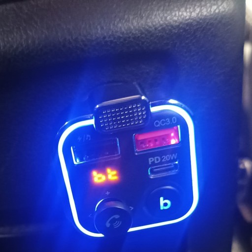 Bluetooth FM-передатчик Зарядное устройство Адаптер 2xUSB + USB Type-C Mp3 Автомобиль