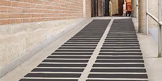 Лента противоскользящая 3M 600 SAFETY WALK 51ммx18,3м, прозрачная