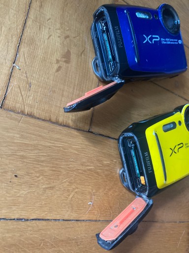 Аккумулятор Fuji Finepix XP120, кабель, коробка, карта памяти