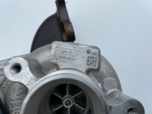 Турбокомпрессор 04E145704R AUDI A3 8V 1.4 TFSI