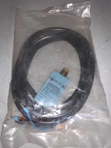 Crouzet 83 821-0 Limit Switch
