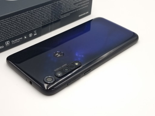 Смартфон Motorola Moto G8 Plus, 64 ГБ, две SIM-карты, синий