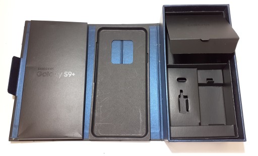 Оригинальная коробка Samsung S9+ S9 Plus в комплекте.
