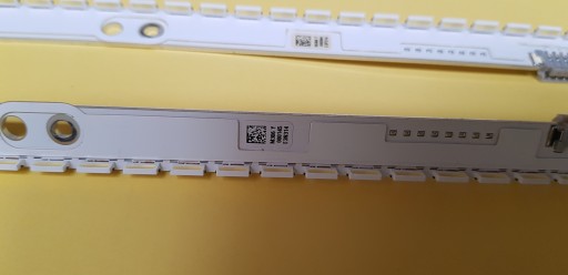 SAMSUNG ПОЛОСКА UE37ES5500 UE37ES5700 ПРАВАЯ ЛЕВАЯ