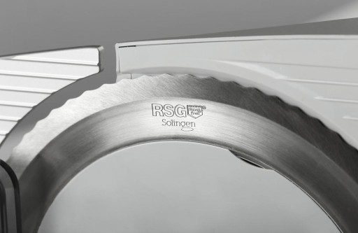 Слайсер Gorenje R607A, толщина нарезки 0-15 мм.