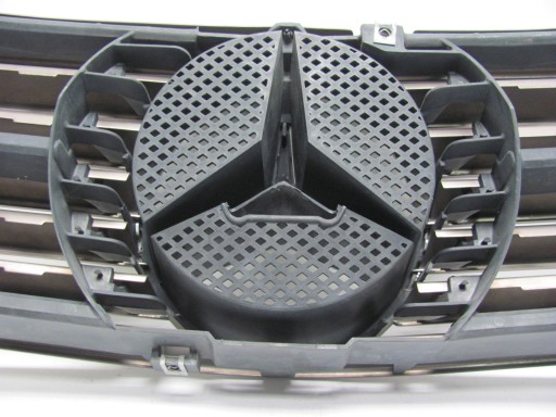 Решетка радиатора Mercedes R129 SL Grill до рестайлинга