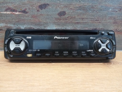 CD-панель PIONEER DEH-1330R для автомагнитолы. Классический раритет.