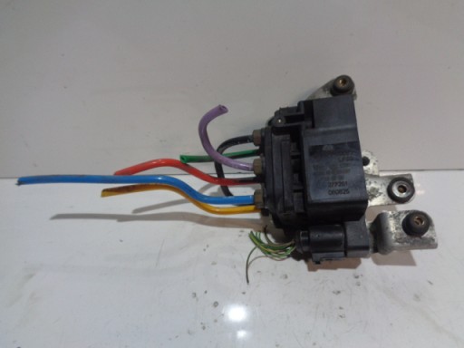 РАСПРЕДЕЛИТЕЛЬ ПОДВЕСКИ AUDI Q7 15152400062