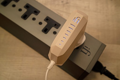 iFi Audio iPower X 12V/2.0A ШУМОПОДАВЛЕНИЕ ЧЕТКОСТЬ СИГНАЛА, ЛУЧШИЙ ЗВУК