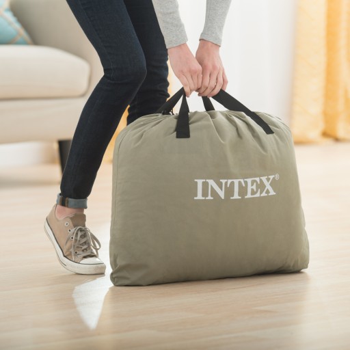 Подушка Deluxe Матрас с насосом 152x203 INTEX 64136