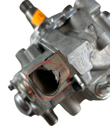 Pompa wtryskowa VW 03N130755D