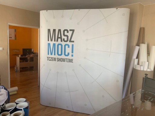 Рекламная стена POP UP, ширина 280 x высота 229, с печатью HIT