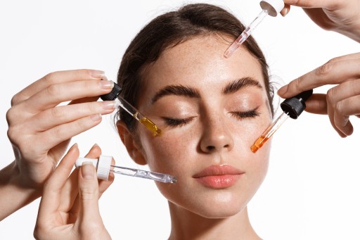 KWAS HIALURONOWY 5% 30ml TRÓJAKTYWNY serum