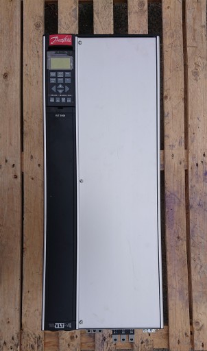 Инвертор Danfoss VLT5042 175Z4171 3PH 42кВт/52.5кВА 61/73А 1000Гц