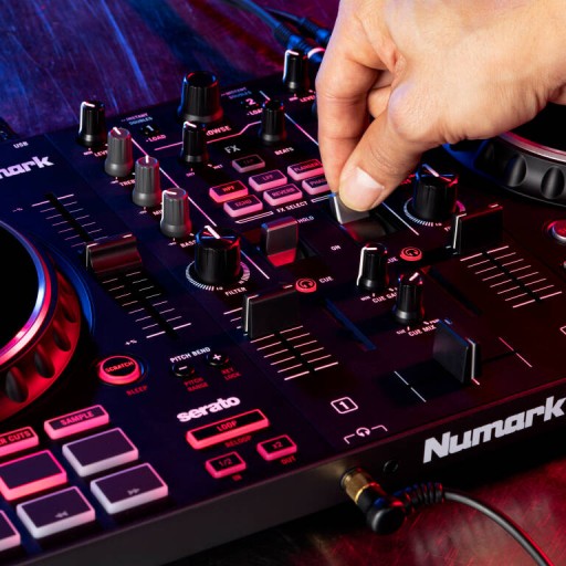 NUMARK MIXTRACK PLATINUM FX DJ КОНСОЛЬНЫЙ КОНТРОЛЛЕР ПРОГРАММНОЕ ОБЕСПЕЧЕНИЕ МИКШЕРА