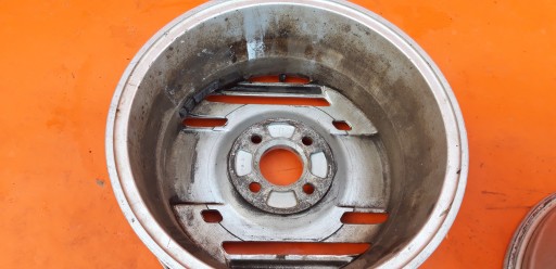 CENTRA 4x100 14-дюймовый алюминиевый диск Renault 5