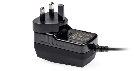 iFi Audio iPower2 15V/1.2A ELIMINACJA SZUMÓW UPGRADE JAKOŚCI SYGNAŁU I MOCY