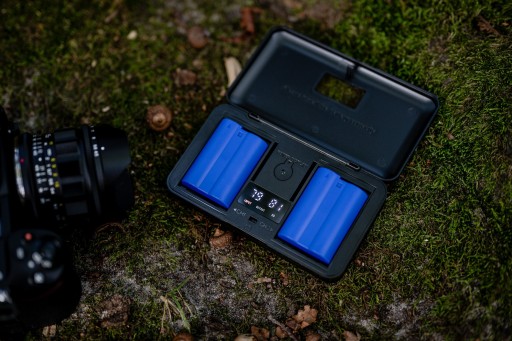 Двухканальное зарядное устройство Newell LCD для устройства чтения SD-карт Power Bank EN-EL15