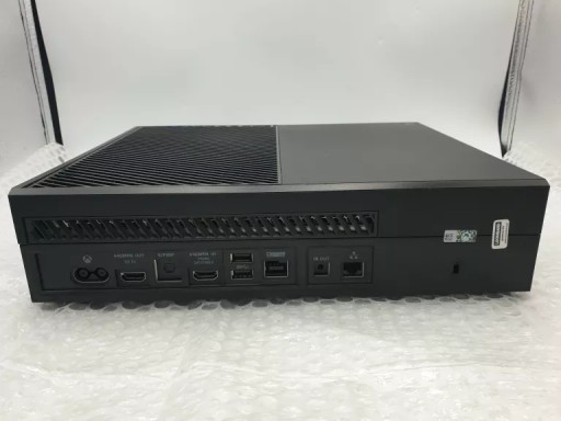 KONSOLA XBOX ONE 1540 1TB PAD KINECKT 2XGRA