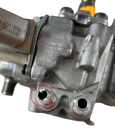 Pompa wtryskowa VW 03N130755D