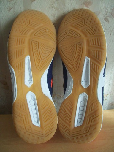 BUTY HALOWE MIZUNO ROZ.EU 36.5