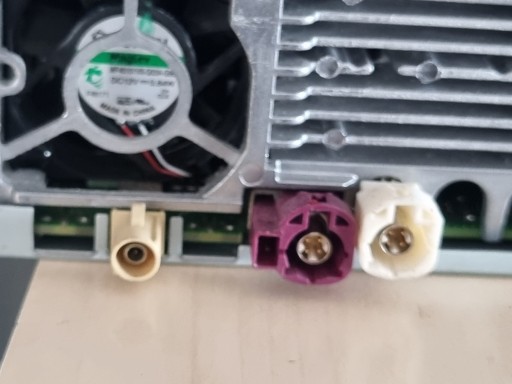 BMW E87 НАВИГАЦИОННЫЙ КОНТРОЛЛЕР 9381323 10R-031056 F020-14-11-501 MAGNETI