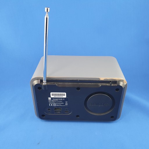 РАДИО С ДВОЙНЫМ DAB 51 АККУМУЛЯТОРОМ FM/DAB+/USB/SD/BT