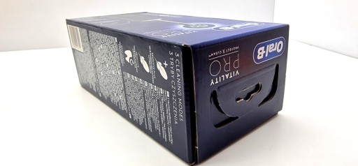 Электрическая зубная щетка Oral-B Vitality Pro Black