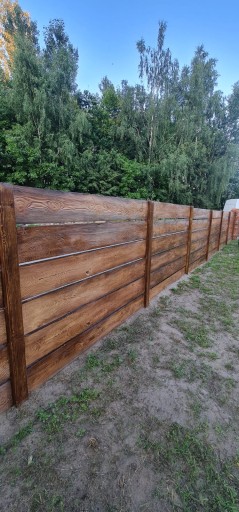 Бетонный деревянный забор, имитация дерева