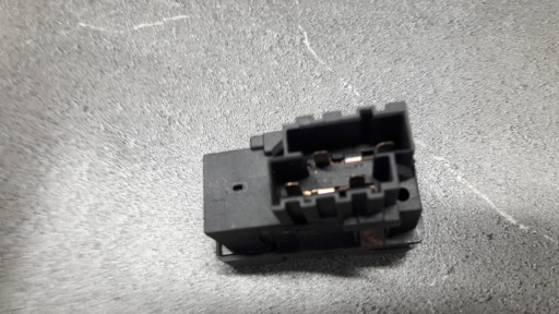 6849405 Выключатель обогрева ЗЕРКАЛА VOLVO 850