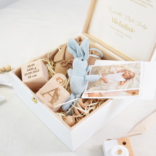Pudełko Wspomnień Prezent na Chrzest Memory Box dziecko pamiątka GRAWER