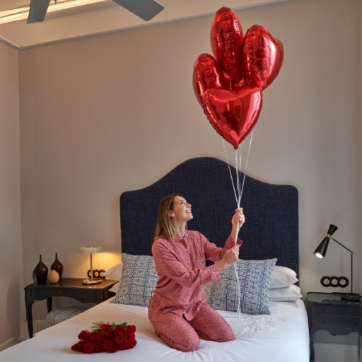 Balony na Walentynki Serca Czerwone Kocham Cie Płatki Róż Dekoracje Zestaw