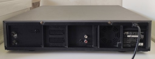 STUDIO RECORDING COMBO mini DV - S-VHS _JVC SR VS 30
