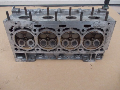 Головка VW Golf IV Bora Audi A3 1.6 16V 036103373AF