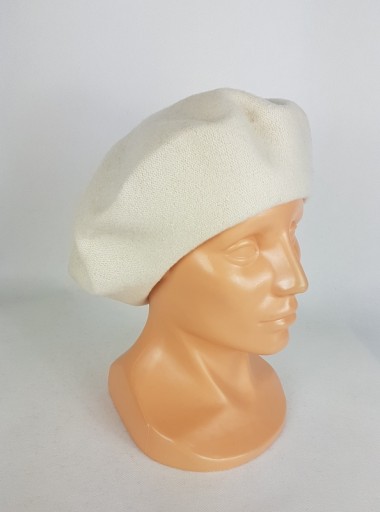 88 BERET FEZKO kremowy rozm. 10,5'' mały