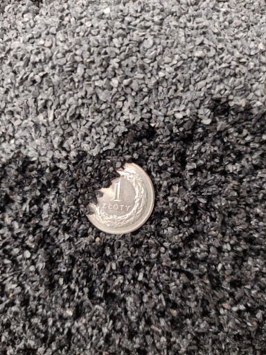 Kamienny dywan grys grysik żwirek czarny piasek Nero Ebano 1-2 mm 24 kg