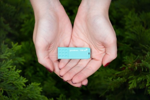 Флеш-накопитель GOODRAM UME3 CARE USB 3.2 64 ГБ