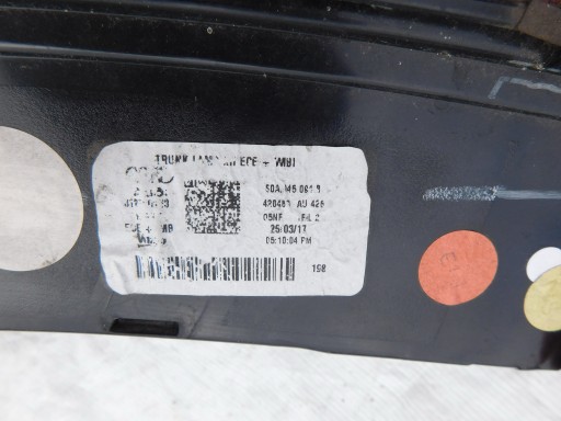 AUDI Q5 80A Лампа светодиодная задняя правая 80A945094B DAMAGE