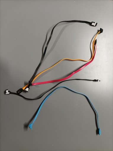 Кабель SATA ИСПОЛЬЗУЕМЫЙ КАБЕЛЬ SATA