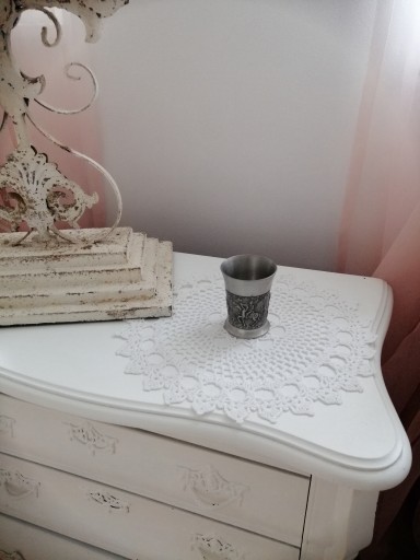 Маленький жестяной стакан