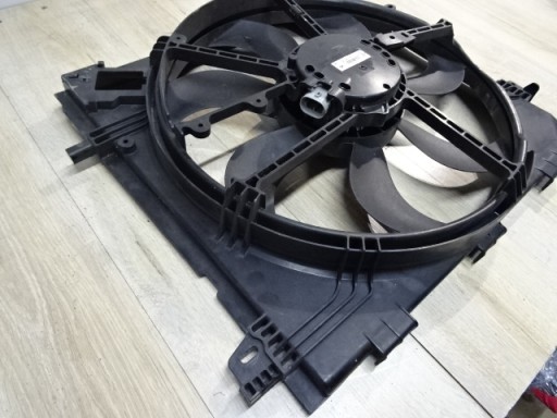Корпус ВЕНТИЛЯТОРА NISSAN QASHQAI SF2070 M164718