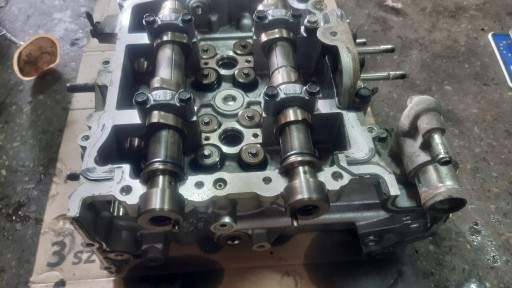 Головка правая SUBARU FORESTER III 2.0D T20D 08-11